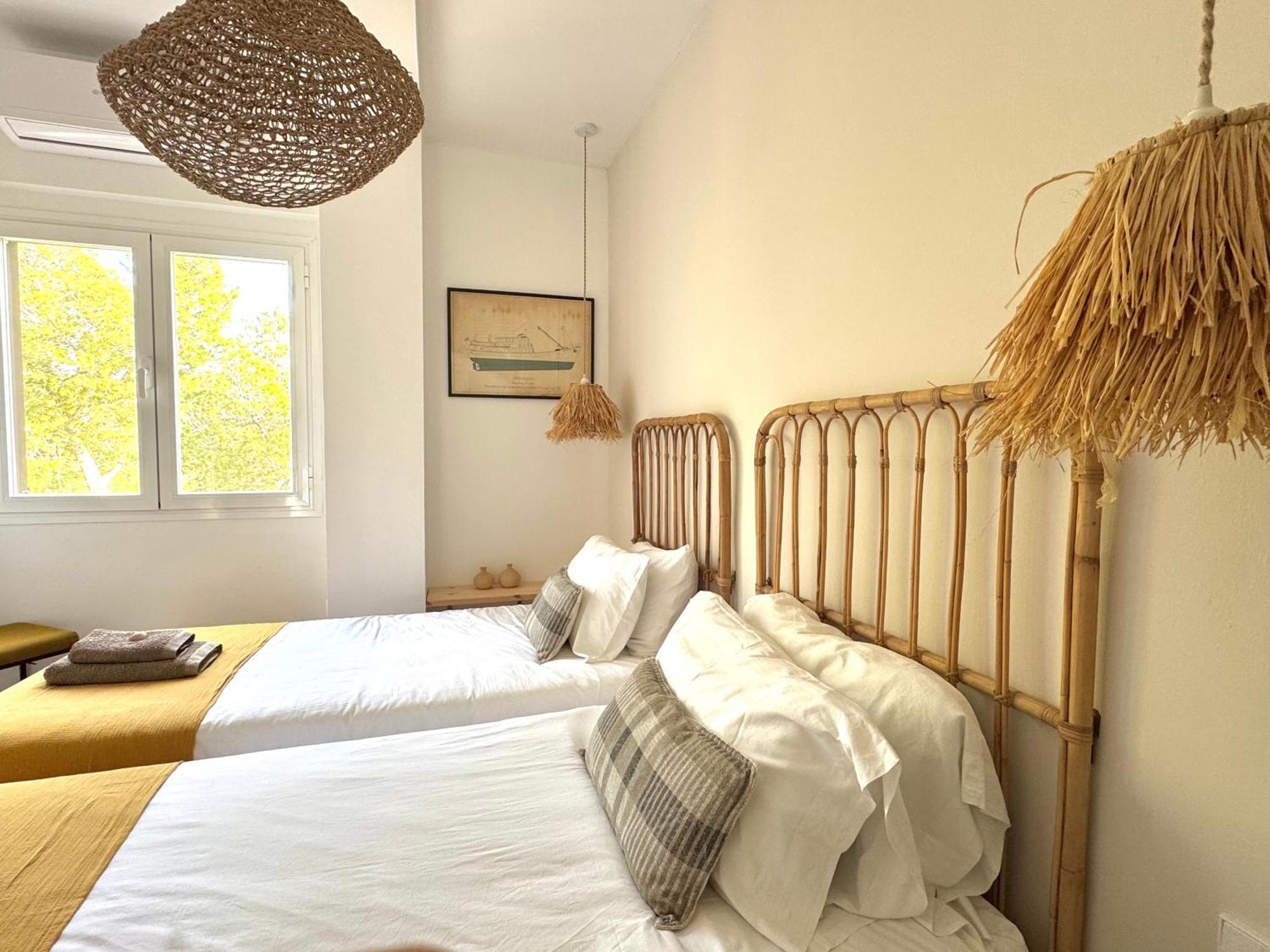 Appartement Nobe Es Pujols Proche Plage, Vue Mer Exterior foto