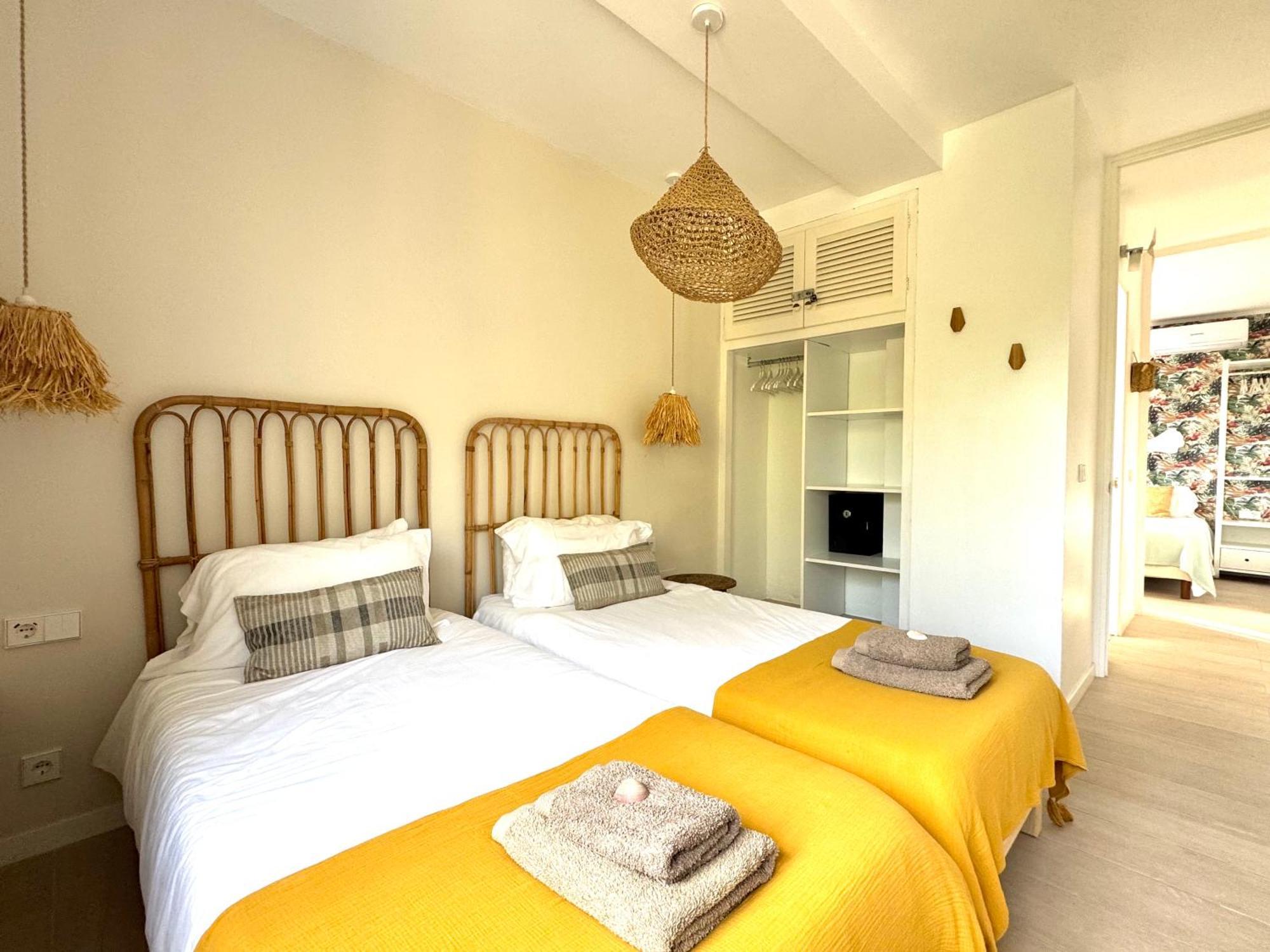 Appartement Nobe Es Pujols Proche Plage, Vue Mer Exterior foto